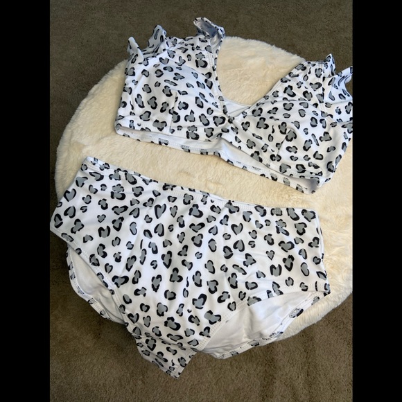 Other - New Leopard Print 2 Pc Bikini 😍